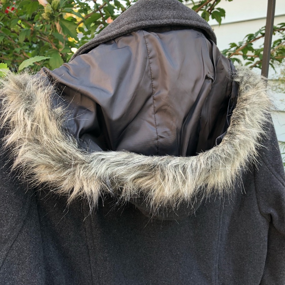 Ladies hooded winter jacket - Picture 8 of 8